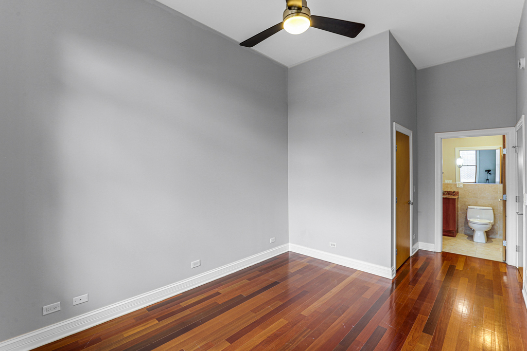 4755 N Washtenaw Avenue - Photo 15