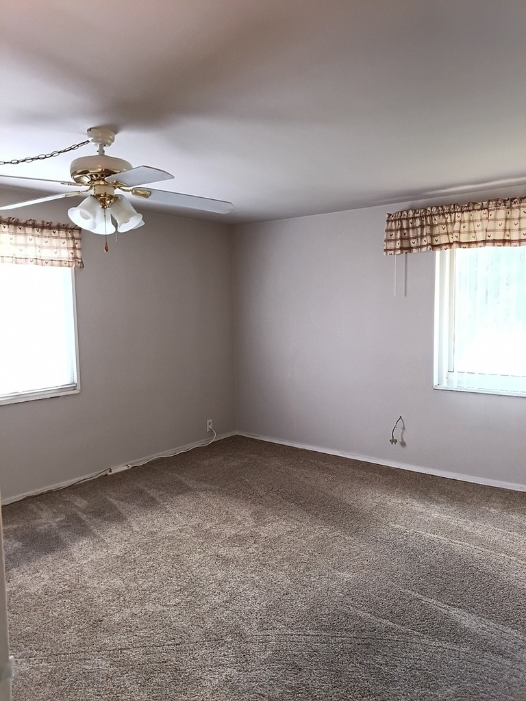 13 Hemlock Street - Photo 9