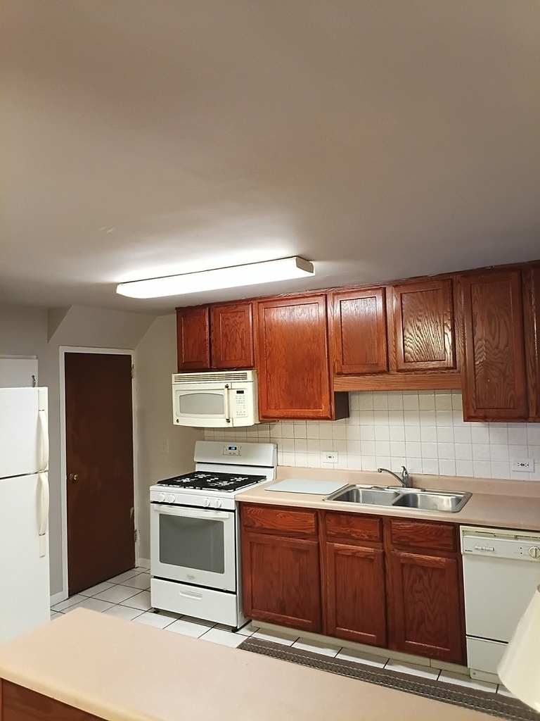 13 Hemlock Street - Photo 5