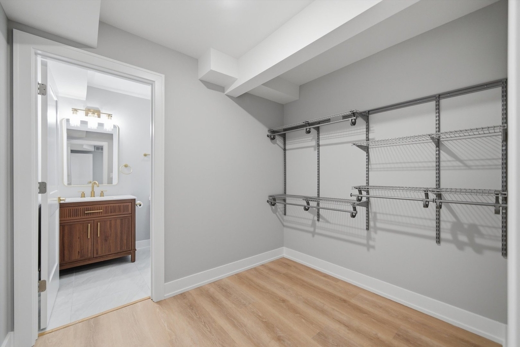 2442 W Wilson Avenue - Photo 6