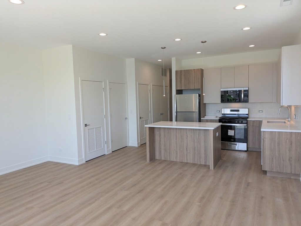 4740 W Addison Street - Photo 1