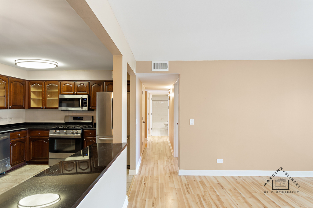 6540 W Irving Park Road - Photo 6