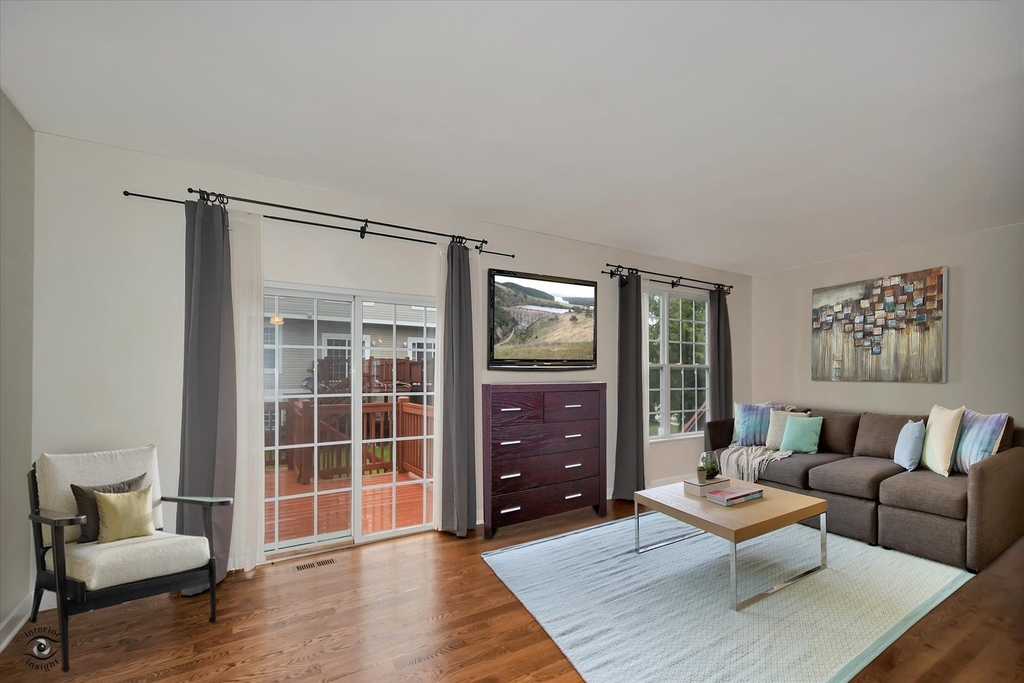 582 Declaration Lane - Photo 3