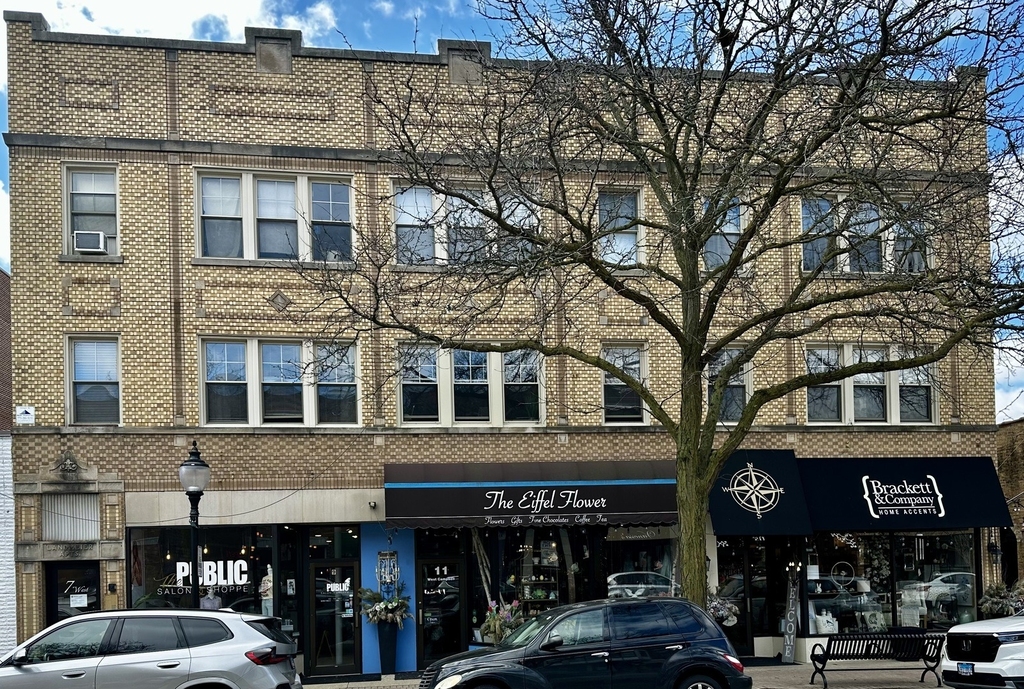 7 W Campbell Street - Photo 0