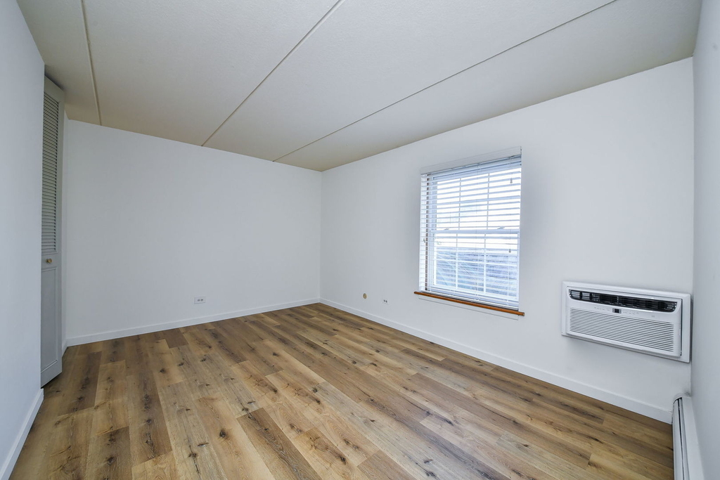 5125 Blodgett Avenue - Photo 11