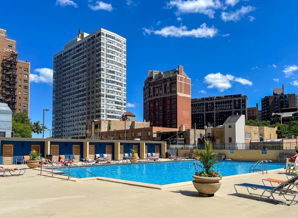 655 W Irving Park Road - Photo 8