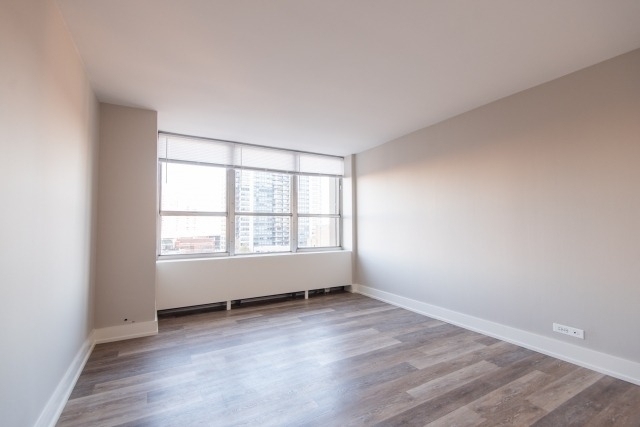 655 W Irving Park Road - Photo 7