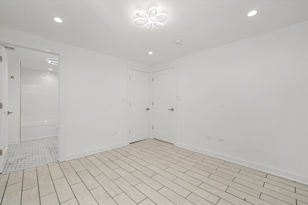 2203 W Giddings Street - Photo 7