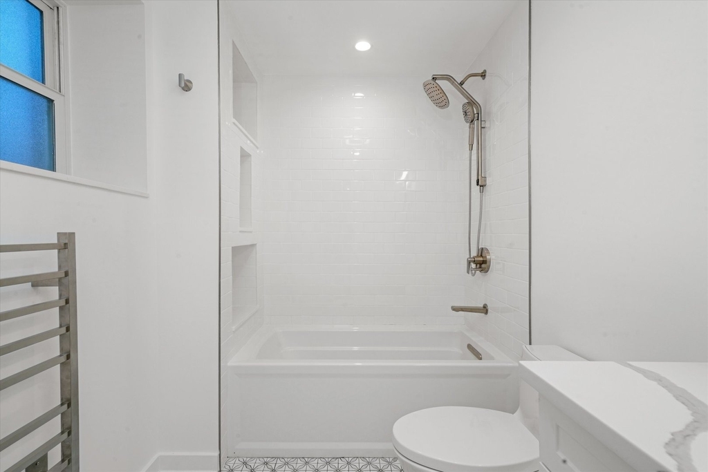2203 W Giddings Street - Photo 9