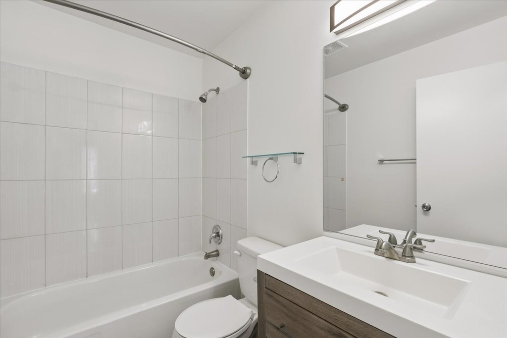 415 Tyler Court - Photo 11