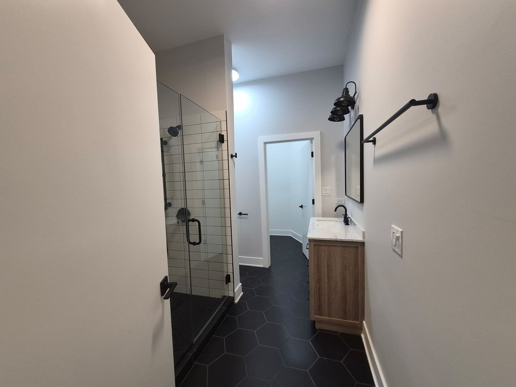 6141 S Greenwood Avenue - Photo 16