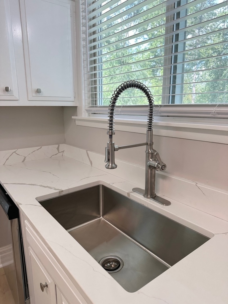 438 Ada Street - Photo 8
