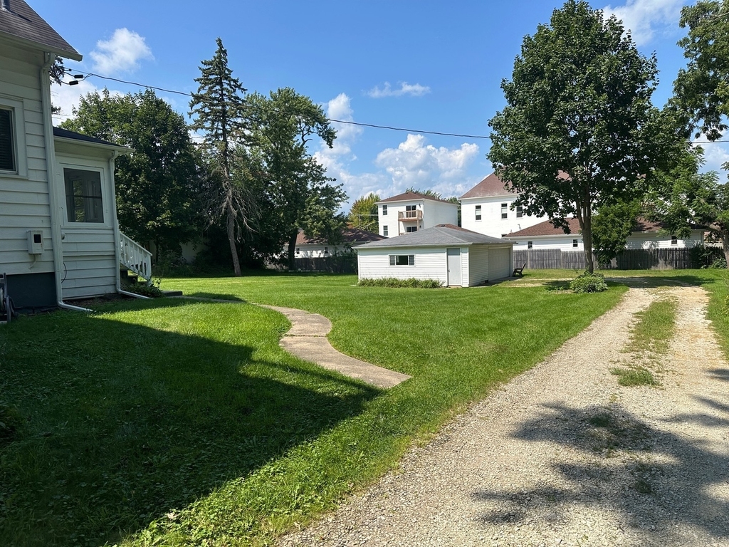 438 Ada Street - Photo 26