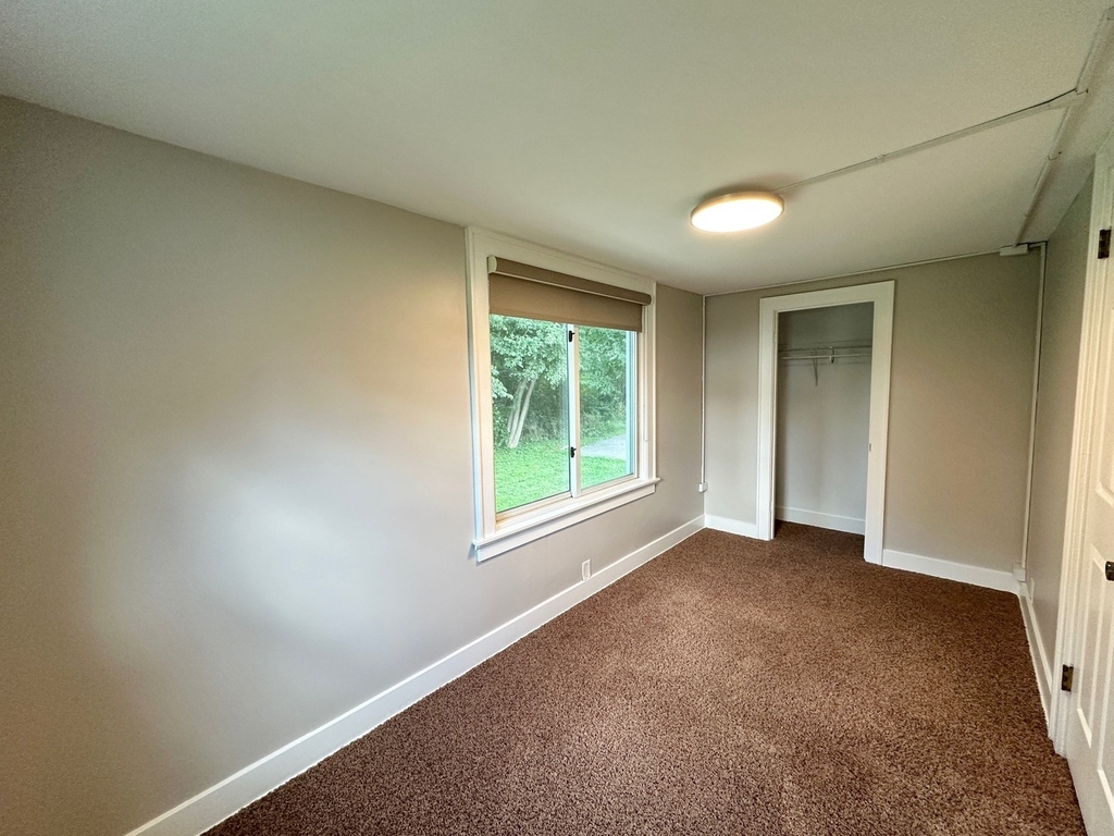 438 Ada Street - Photo 24