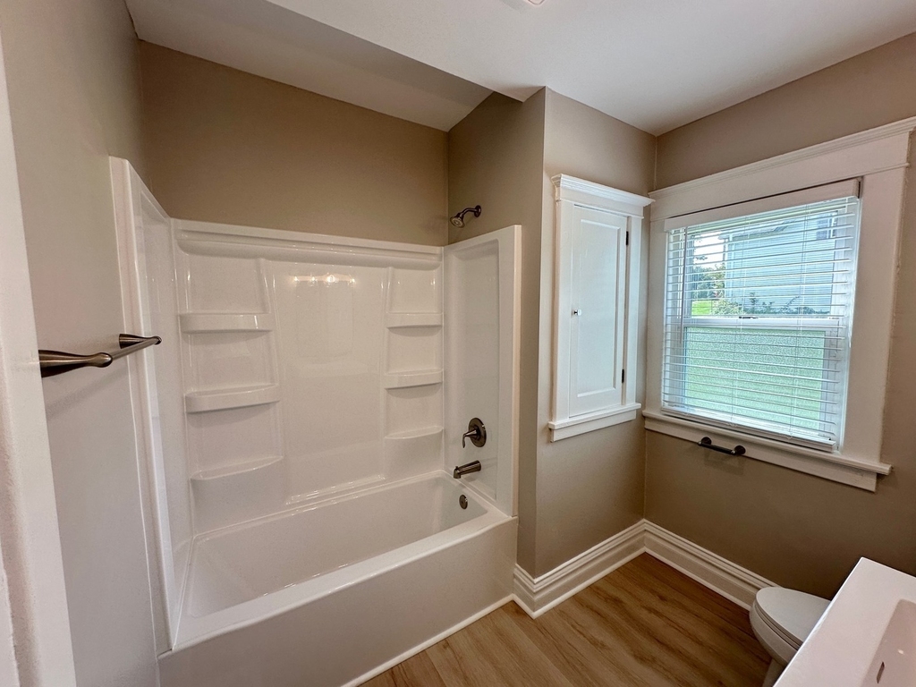 438 Ada Street - Photo 19