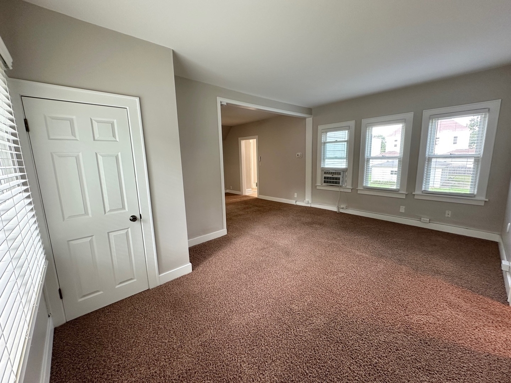 438 Ada Street - Photo 11