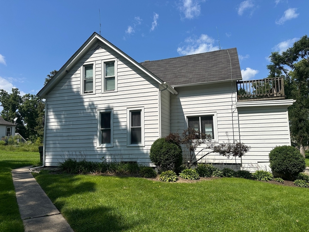 438 Ada Street - Photo 1