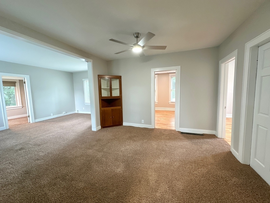 438 Ada Street - Photo 13