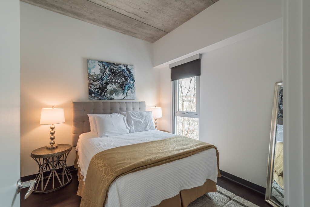 710 W Grand Avenue - Photo 4