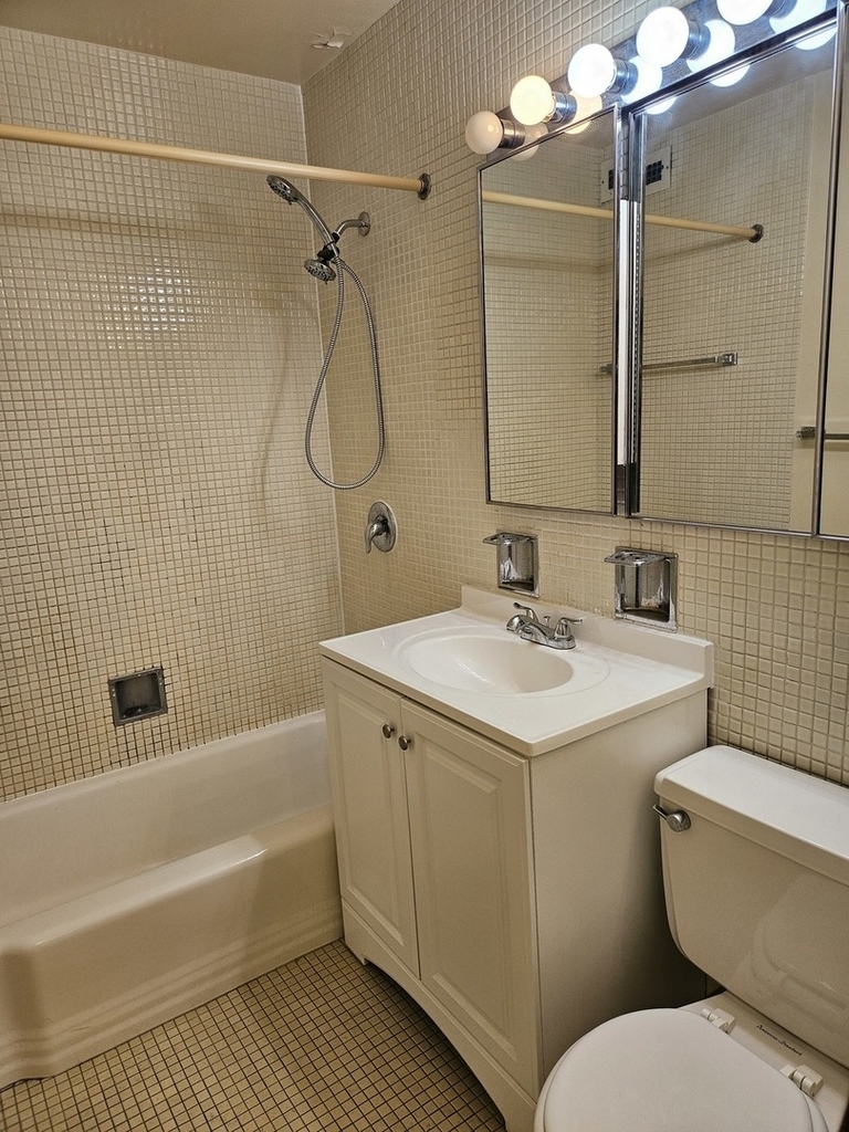 4800 S Chicago Beach Drive - Photo 8