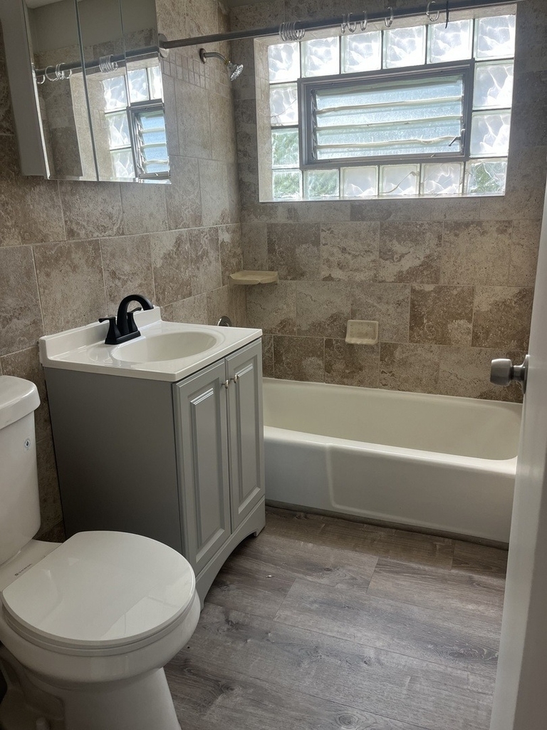 8701 S 81st Court - Photo 6