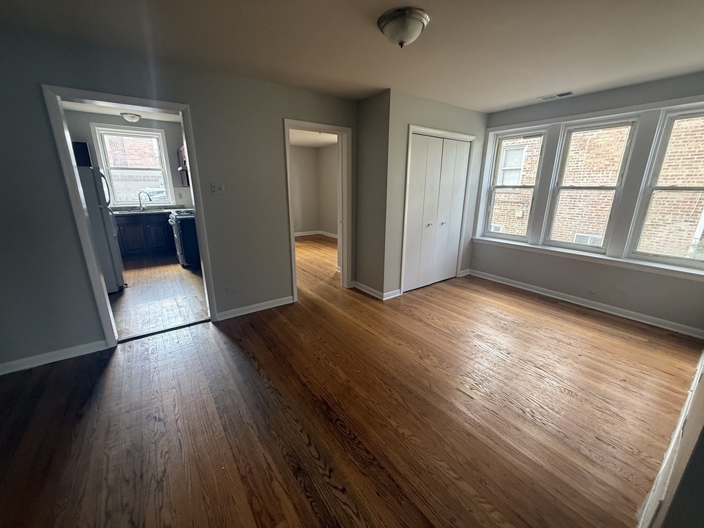 4811 W Warwick Avenue - Photo 1