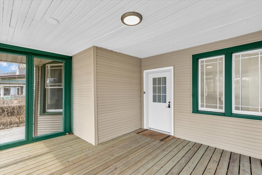 502 W John Street - Photo 5