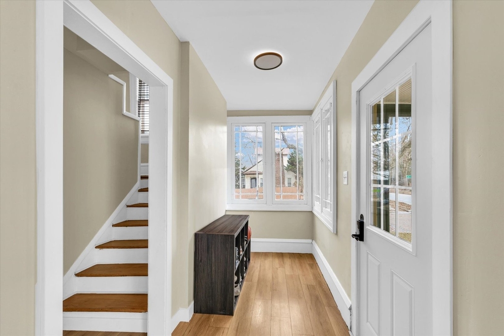 502 W John Street - Photo 6