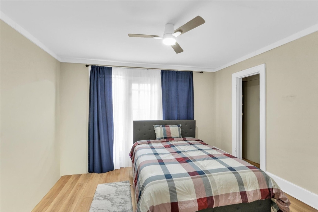 502 W John Street - Photo 23
