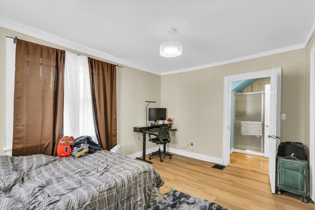 502 W John Street - Photo 18