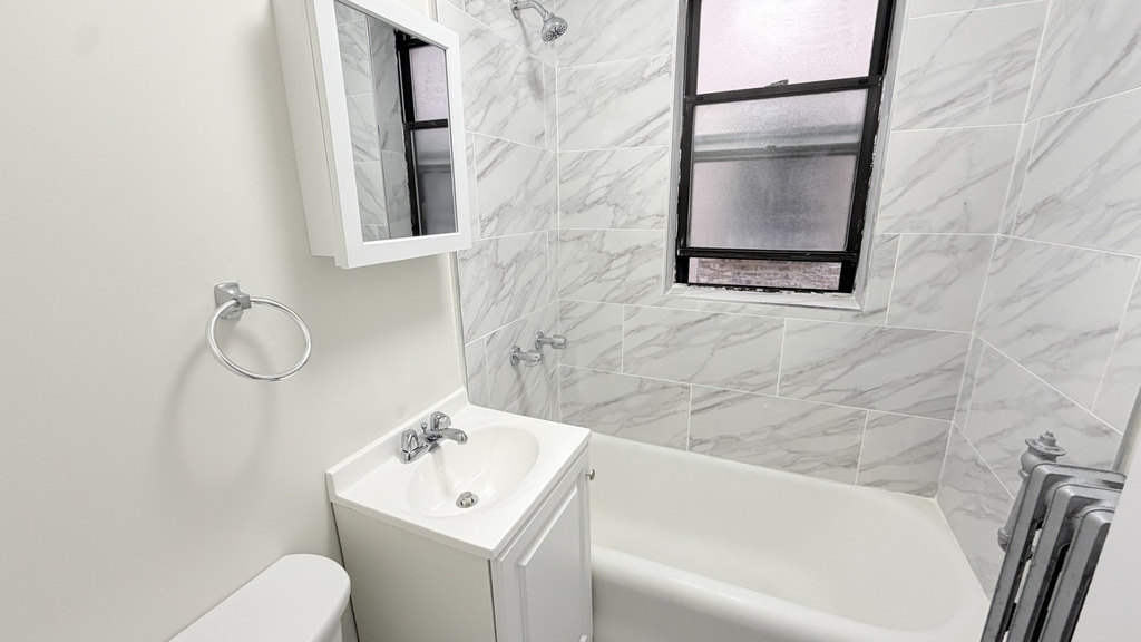 839 W Sheridan Road - Photo 9