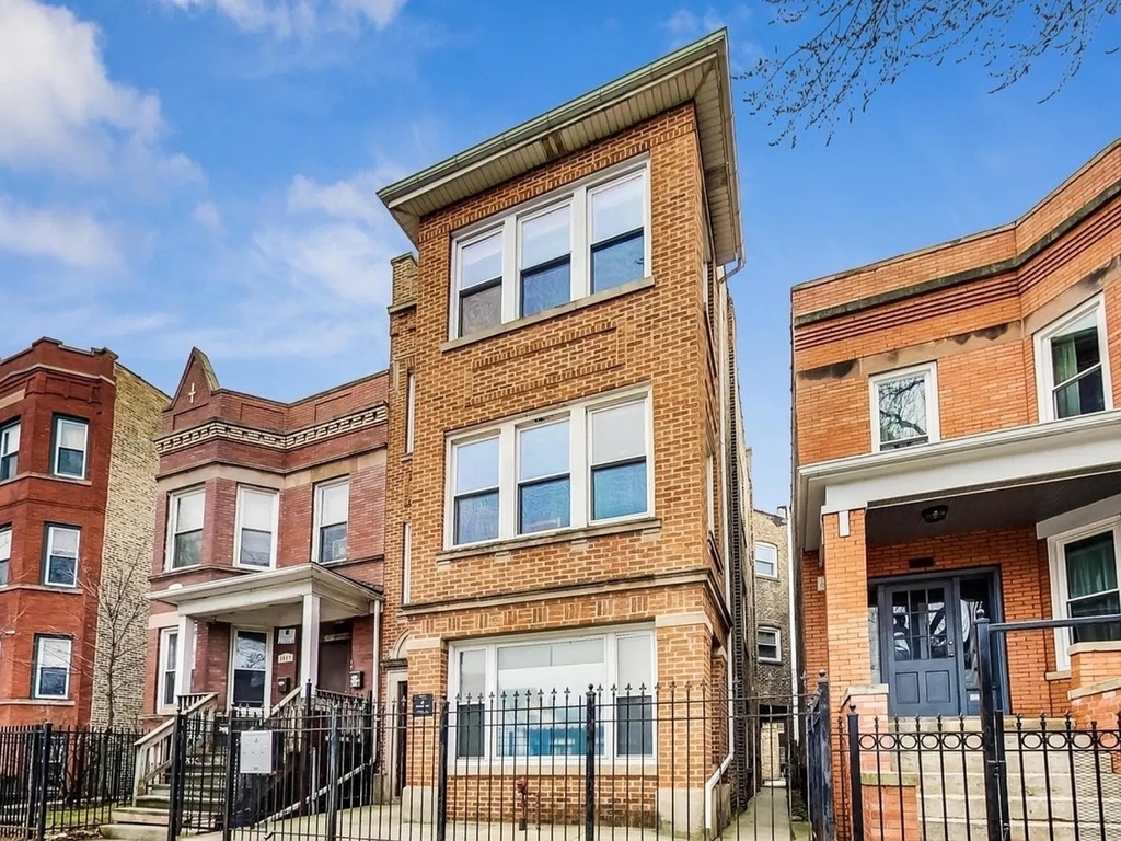 3613 W Palmer Street - Photo 0
