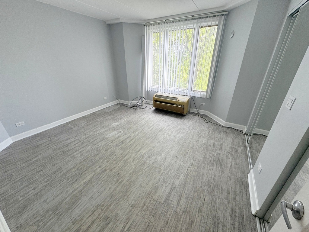 1 Renaissance Place - Photo 6