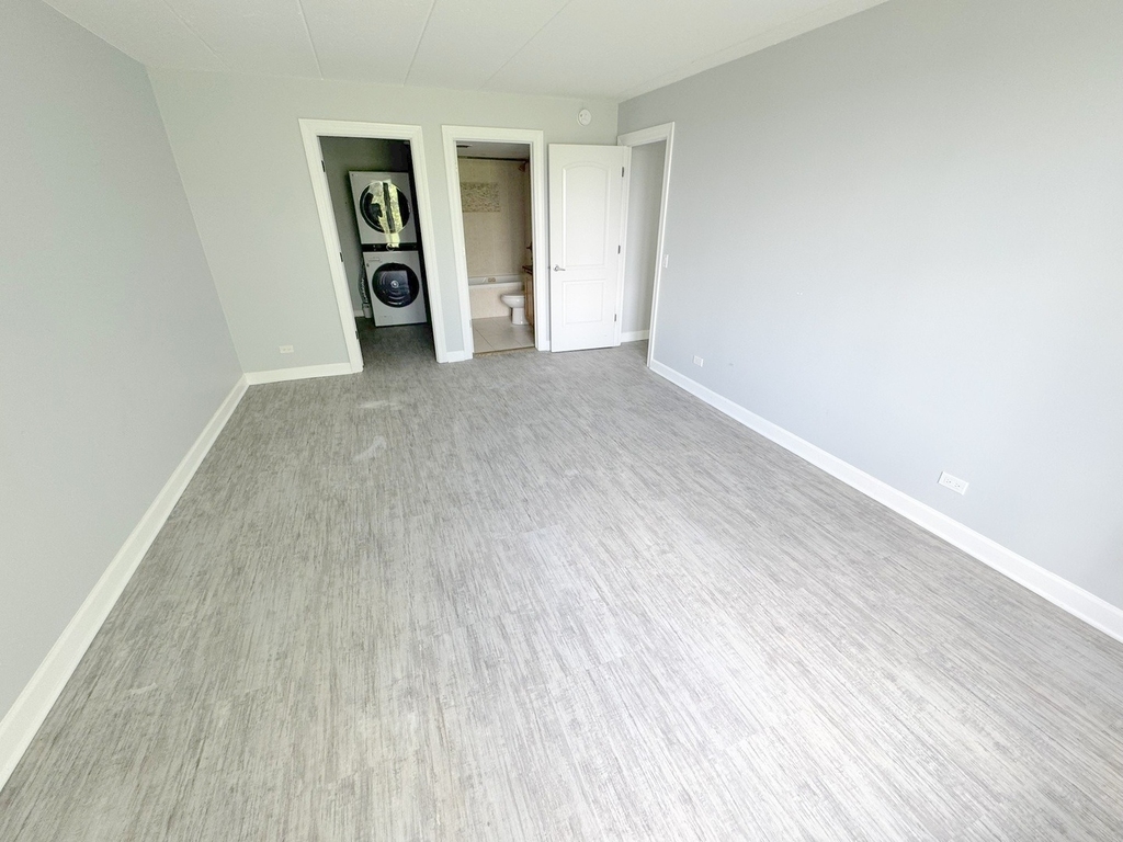 1 Renaissance Place - Photo 10
