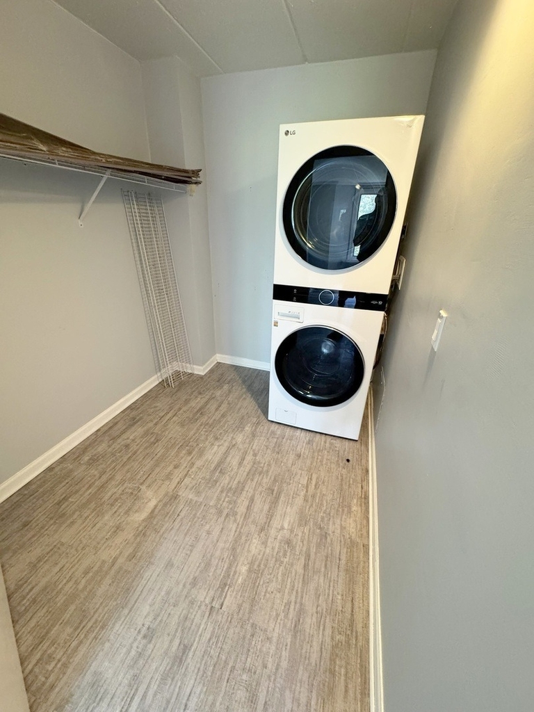 1 Renaissance Place - Photo 12