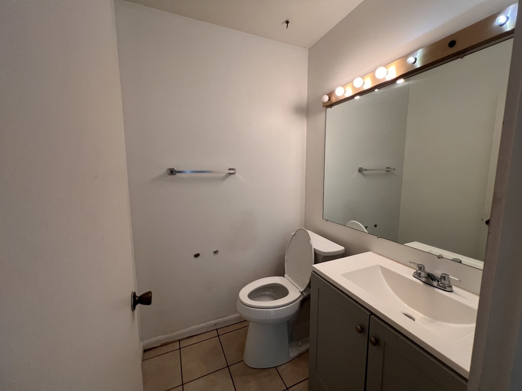 951 Wilshire Court - Photo 16