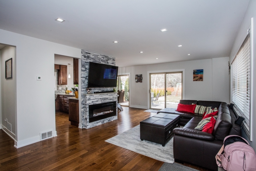 431 N Northwest Highway - Photo 4