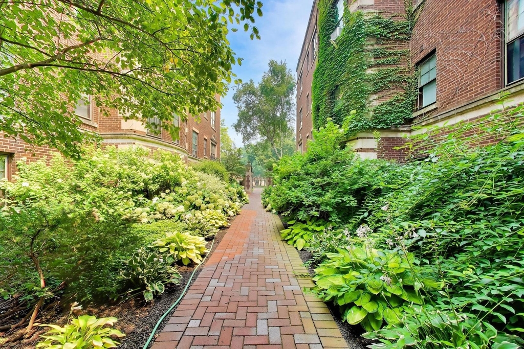 408 Ridge Avenue - Photo 3