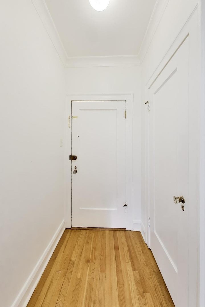 408 Ridge Avenue - Photo 7