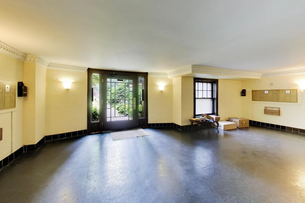 408 Ridge Avenue - Photo 5