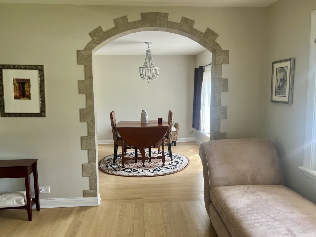 422 Bernard Drive - Photo 2