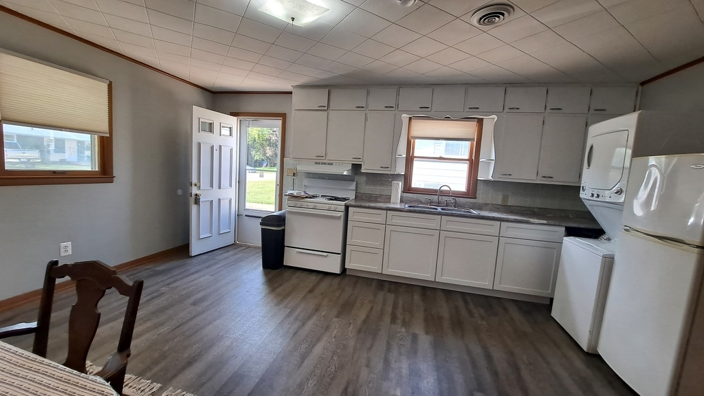211 Fruit Street - Photo 8