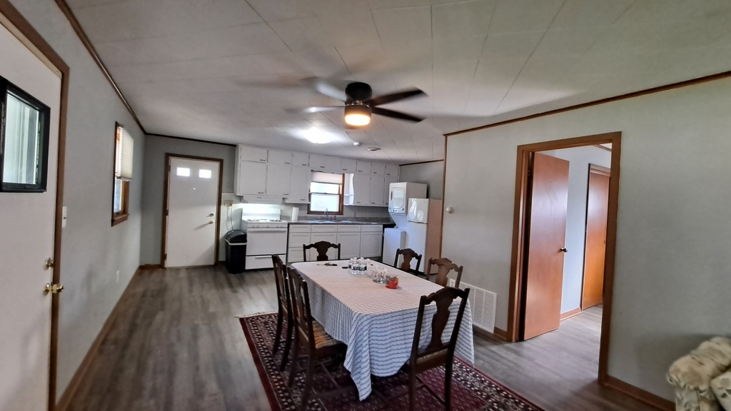 211 Fruit Street - Photo 2