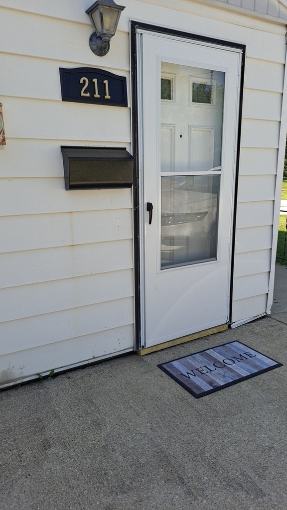 211 Fruit Street - Photo 0