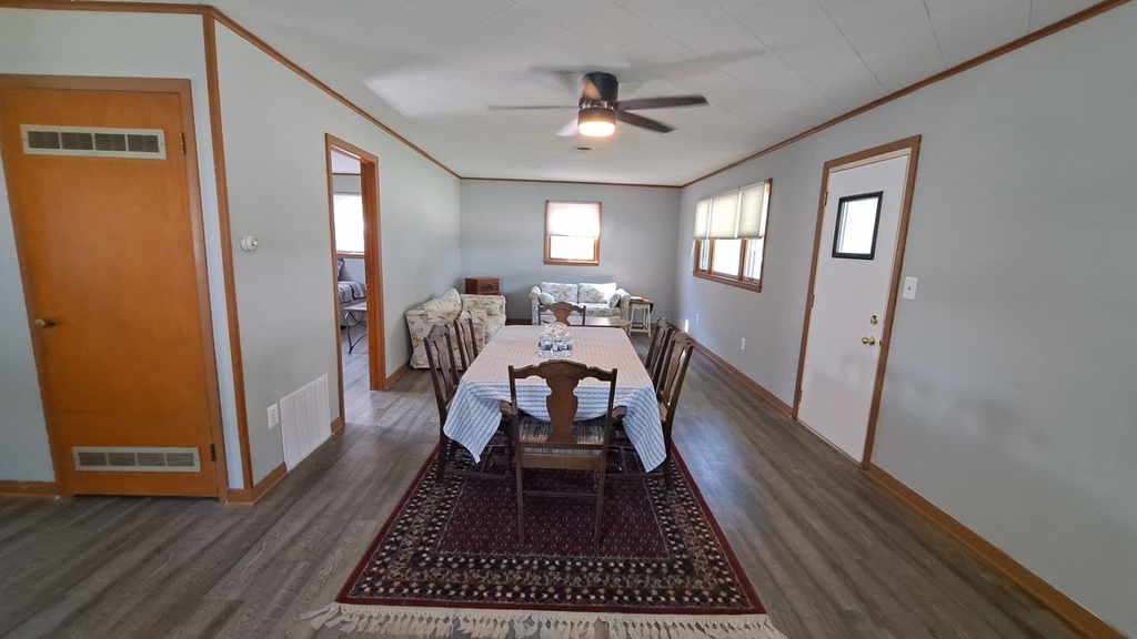211 Fruit Street - Photo 3