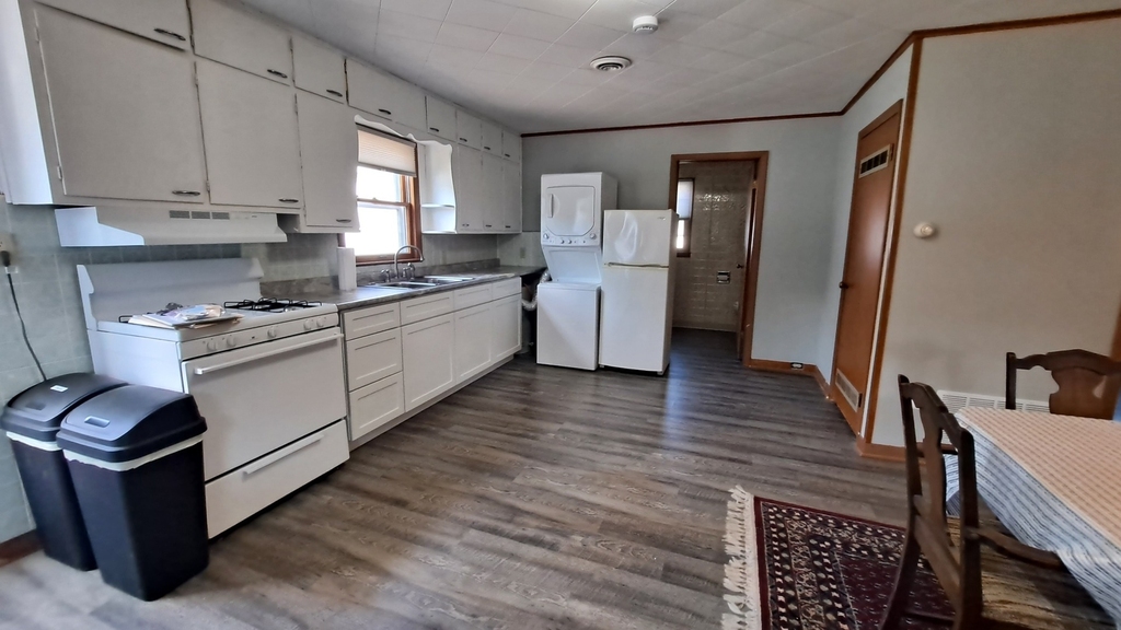211 Fruit Street - Photo 7