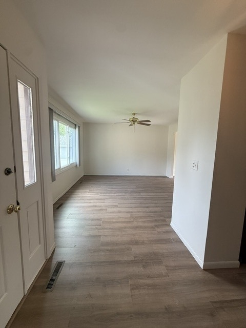305 Somerset Drive - Photo 1