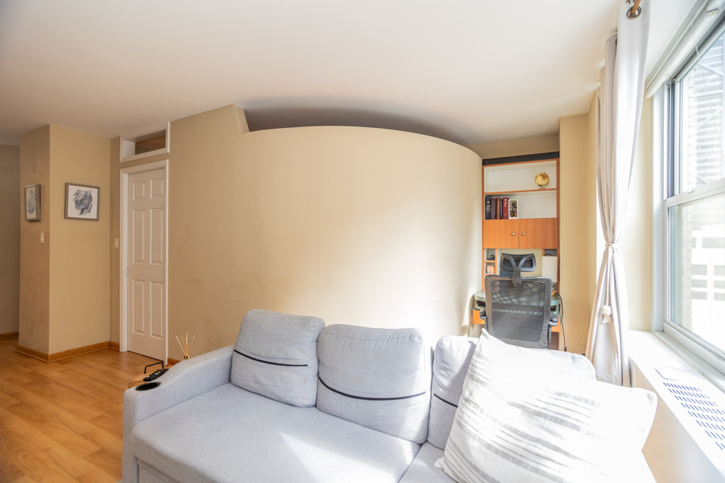 777 N Michigan Avenue - Photo 2