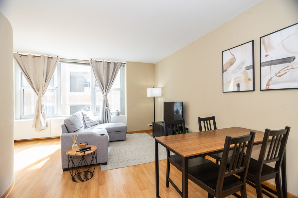 777 N Michigan Avenue - Photo 5