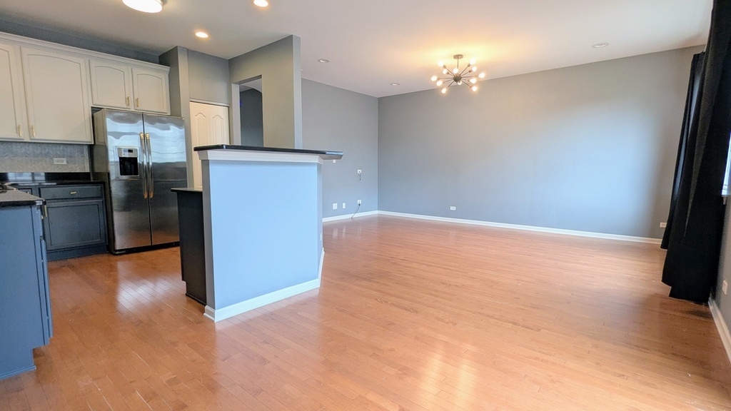 284 Edmundton Circle - Photo 6